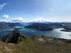 Looking_over_Lake_Wanaka_4x3