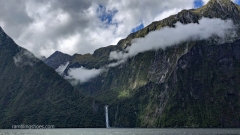 Milford_Sound_Waterfall