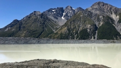 Tasman_Lake_With_Boat_Visible